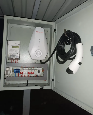 Elektromobil zaryadkasi o‘rnatish xizmati